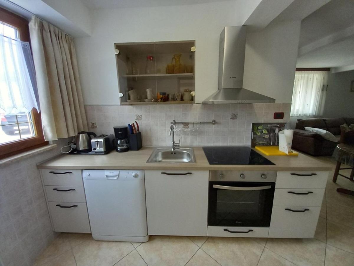 Apartments Faris Kanfanar Εξωτερικό φωτογραφία
